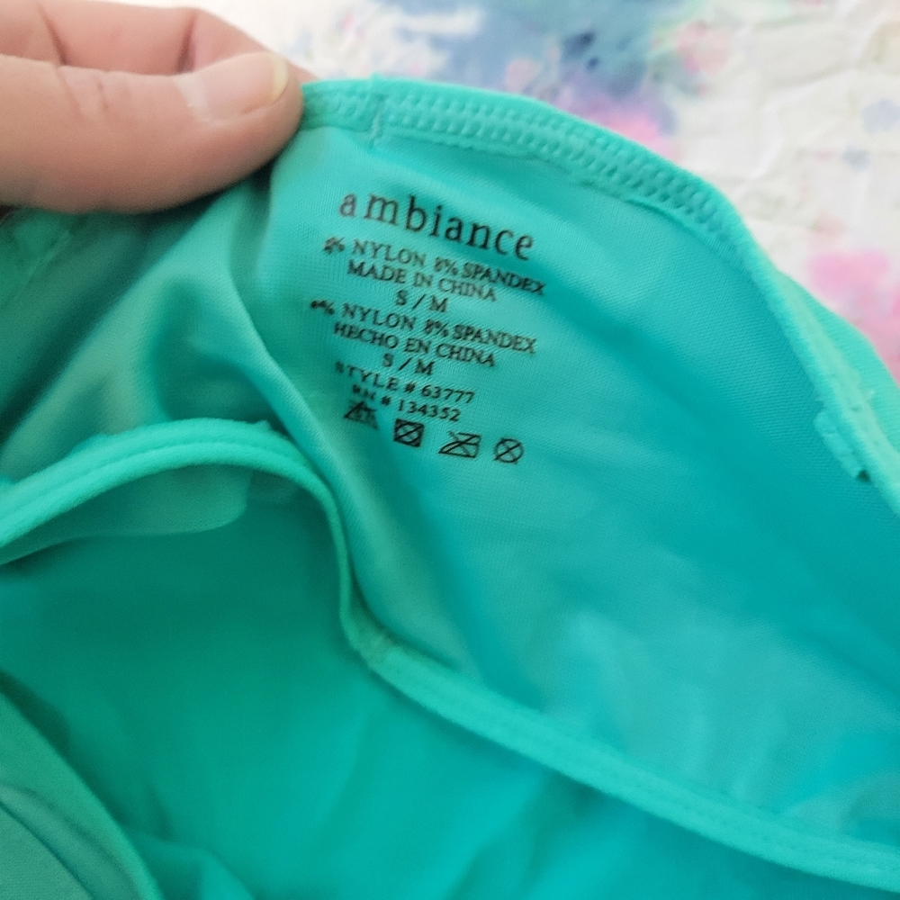 Ambiance small/medium tube top - Picture 2 of 3
